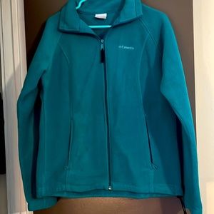 Columbia zip sweater